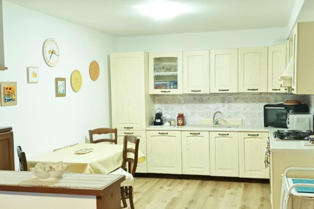 Brezza Marina - Appartamento In Villa Fronte Mare 트리에스테 외부 사진